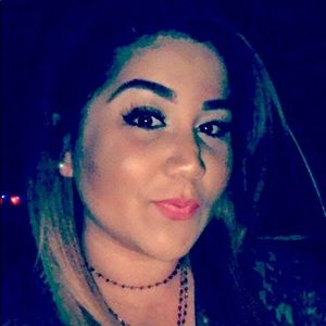 Meet your Posher, Ellymette